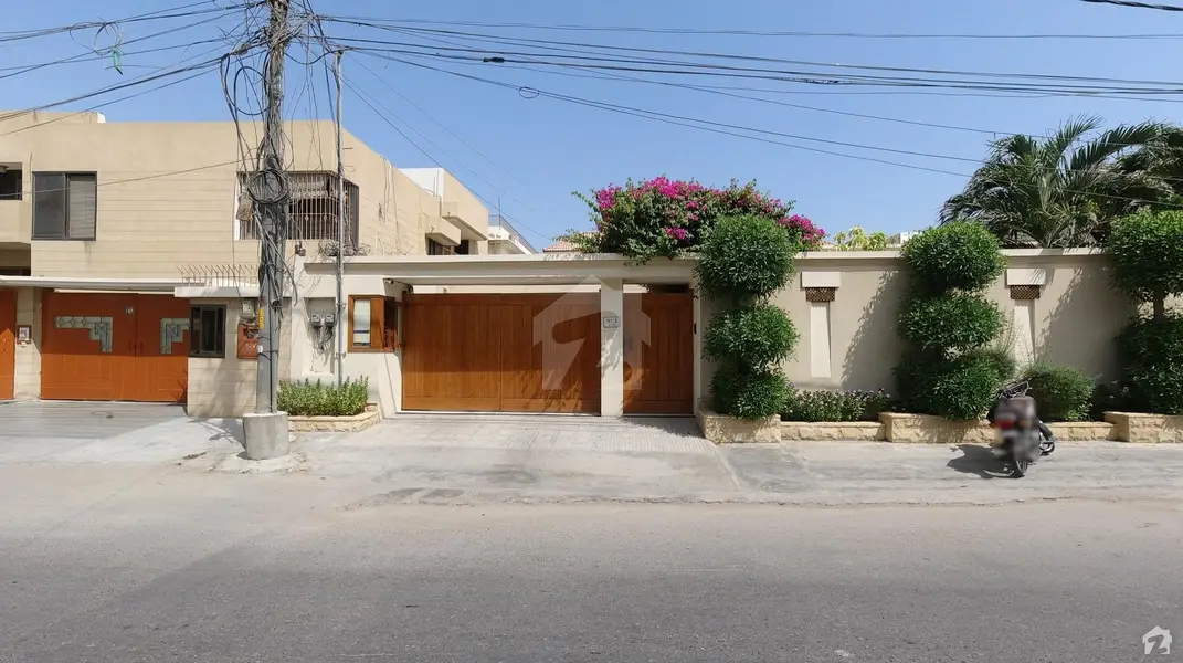 Required in phase 7 karachi